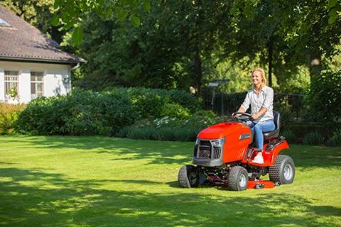 Snapper SPX110 42″ Side Discharge Garden Tractor - Image 6