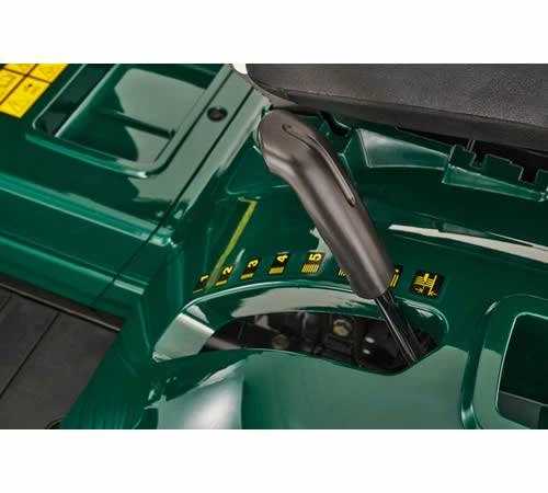 ATCO GT38HR Side Discharge Lawn Tractor - Image 4