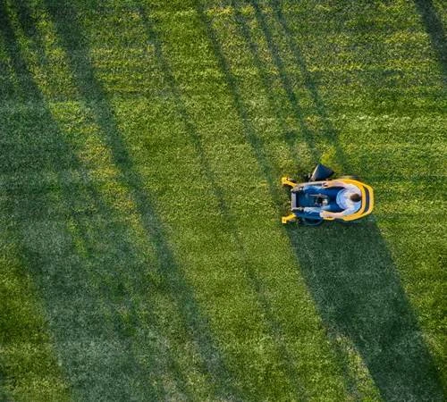 Stiga Gyro 900e Expert Series 9 Battery Axial β Zero Turn Mower - Image 3